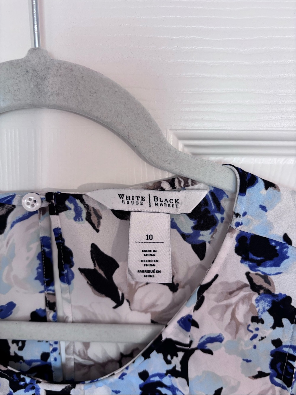 White House Black Market Sleeveless Floral Blouse - Picture 3 of 3